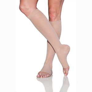SIGVARIS 781CMSO36 15-20 mmHg Eversheer Knee Highs-Med-Short OT-Golden