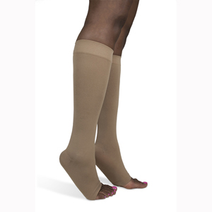 SIGVARIS 842CLSO99 20-30 mmHg Soft Opaque Knee High-Lge-Short-OT-Black